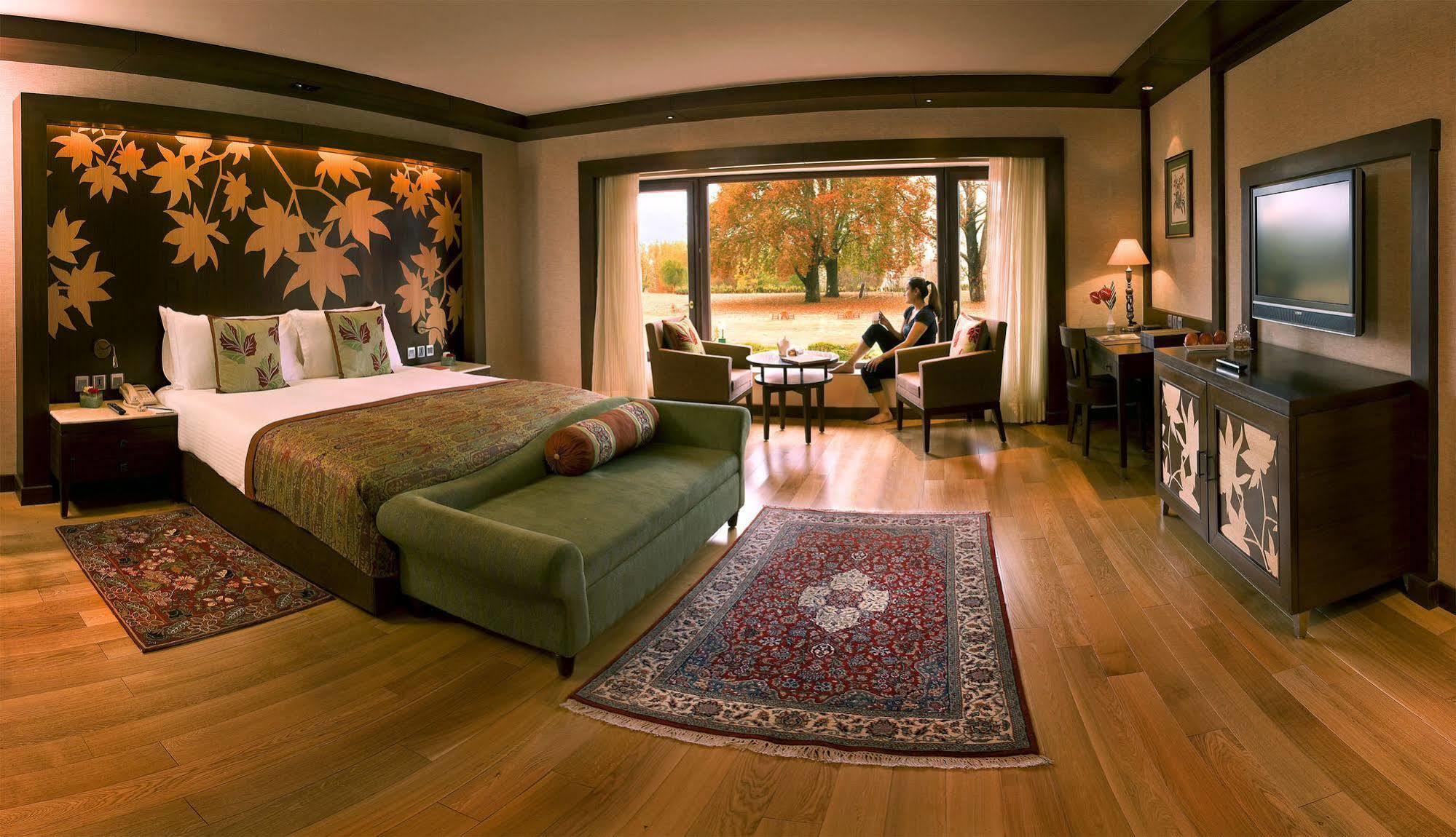 The Lalit Grand Palace Srinagar Zimmer foto